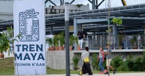 Obras públicas, como el Tren Maya, han impulsado el crecimiento en el sur. Foto: Cuartoscuro. 