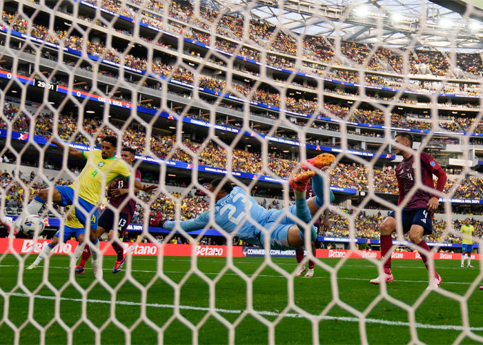 brasil-costa-rica-empate-2