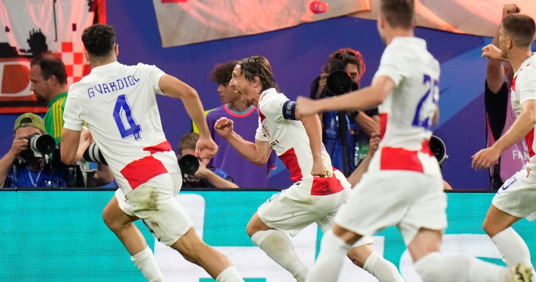 Luka Modric celebra tras anotar un gol para Croacia en el partido contra Italia por el Grupo B de la Eurocopa, el lunes 24 de junio de 2024, en Leipzig, Alemania. 