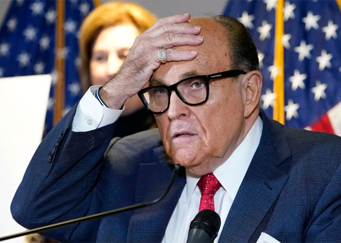rudy-giuliani-quiebra-acusado-3