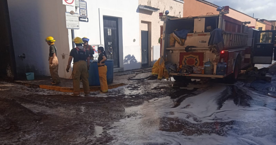 Después de la explosión y el fuego, hubo cortes temporales de electricidad y las inmediaciones de la fábrica fueron evacuados durante unas horas. Por la noche, las autoridades informaron que los vecinos podían volver a sus casas.