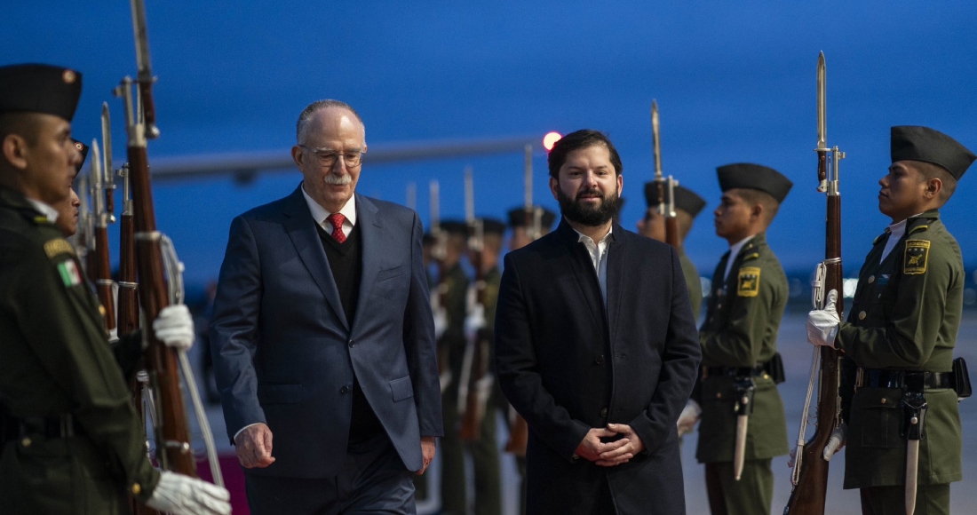 Más tarde, a las 10:30 horas, se espera que llegue César Bernardo Arévalo de León, Presidente de la República de Guatemala; a medio día, Jill Biden, esposa del Presidente de los Estados Unidos de América; a las 15 horas, Luis Rodolfo Abinader Corona, Presidente de la República Dominicana; y a las 23:30 horas, Luis Alberto Arce Catacora, presidente del Estado Plurinacional de Bolivia.