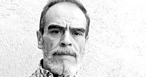 ENTREVISTA ¬ La cultura de EU es abrumadora, está en todos lados: Esteban Martínez