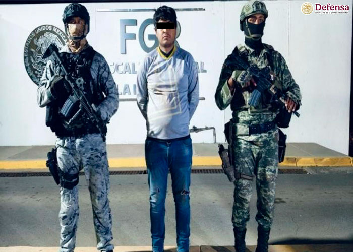 Detienen a dos sicarios de "Los Momochitos" en Sinaloa