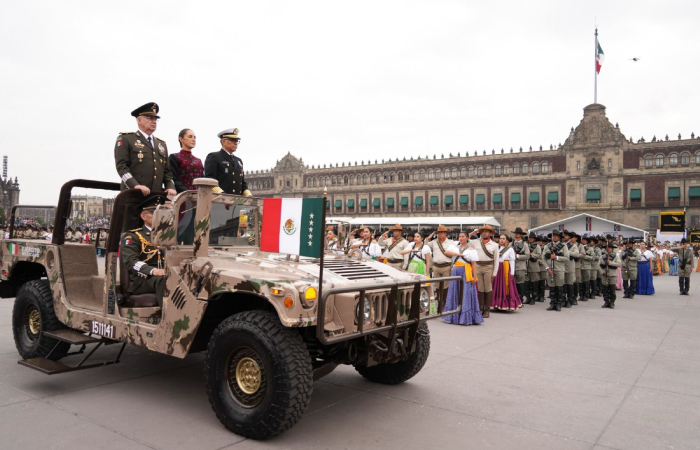 Claudia Sheinbaum Pardo, Presidenta de México, encabeza el Desfile Cívico Militar.