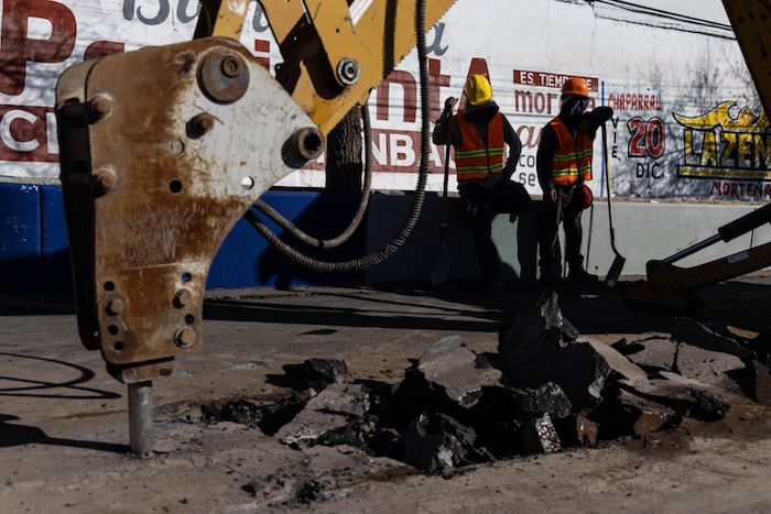 El 22 de diciembre, Comenzaron los trabajos del Viaducto elevado en el Bulevard Adolfo López Mateos.