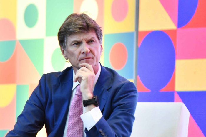 Enrique de la Madrid renuncia el PRI