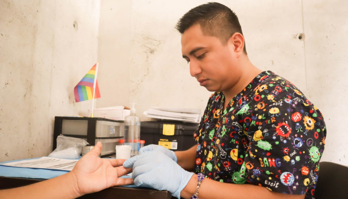 En México, el Informe Histórico de Vigilancia Epidemiológica de la Secretaría de Salud reporta 161 mil 352 casos acumulados desde 2014. Los estados con mayor incidencia por cada 100 mil habitantes son: Quintana Roo, Yucatán, Veracruz.