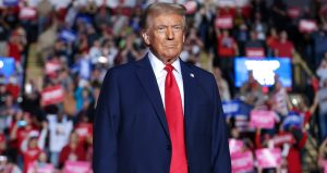 Donald Trump amenaza con usar al ejército estadounidense para deportar migrantes