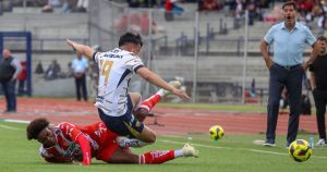Pumas se impuso 2-1 a Necaxa.
