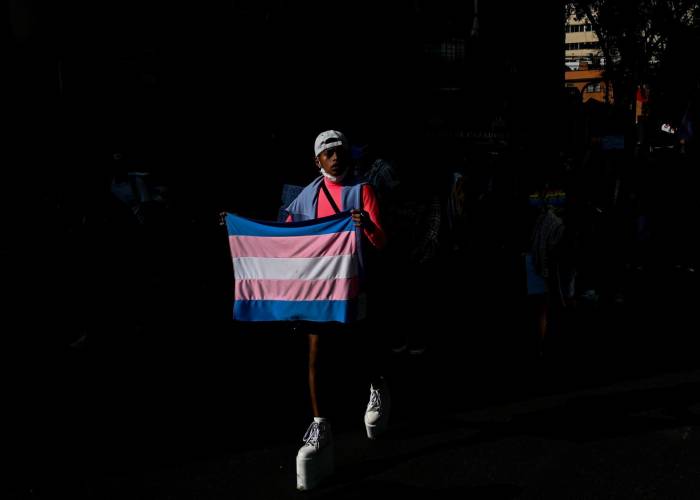 El Presidente Donald Trump ordenó la prohibición de los procedimientos de reasignación de sexo entre los menores de 19 años.