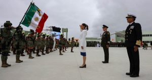 Esto no es un Estado serio por Jorge Javier Romero Vadillo.