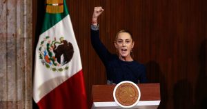 La historia de la no reelección, que también se va a elevar a rango constitucional, habría que verla más despacio en nuestra historia legislativa.