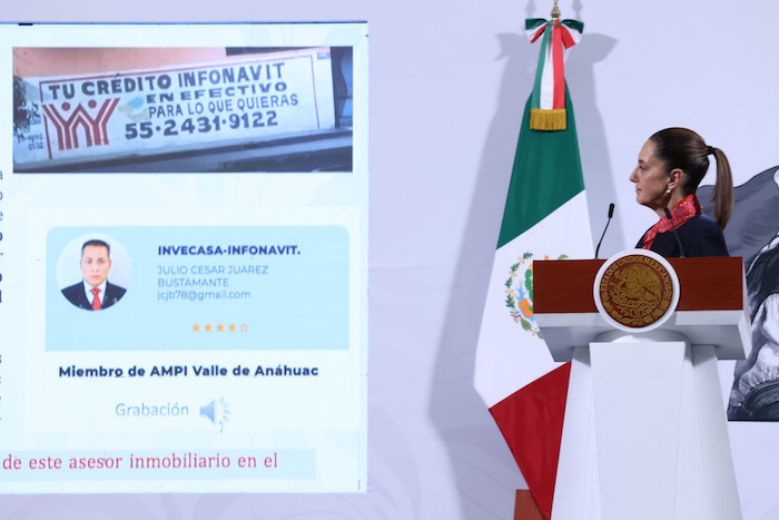 Octavio Romero Oropeza, director general del Instituto del Fondo Nacional de la Vivienda para los Trabajadores (Infonavit), exhibió cómo operan los llamados "coyotes", quienes se hacen pasar por "gestores" del organismo para estafar a las y los derechohabientes con "créditos en efectivo".