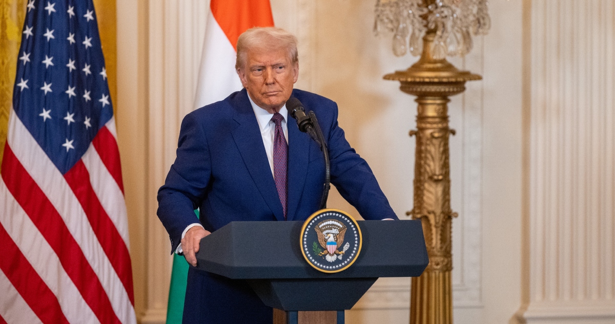 Sería bueno que México exportara millones de huevos a EU, a ver si desayunando como dios manda unos huevos a la sartén dejan de romperle los huevos al mundo.