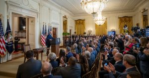 La base naval de Guantánamo en Cuba además de ser una prisión para terroristas extranjeros cuenta con un pequeño alojamiento para migrantes que son interceptados en el mar.