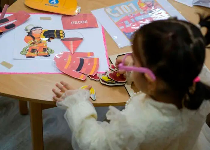 Estados de EU buscan prohibir el acceso de niños migrantes a escuelas públicas