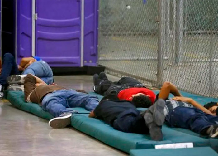 Estados de EU buscan prohibir el acceso de niños migrantes a escuelas públicas