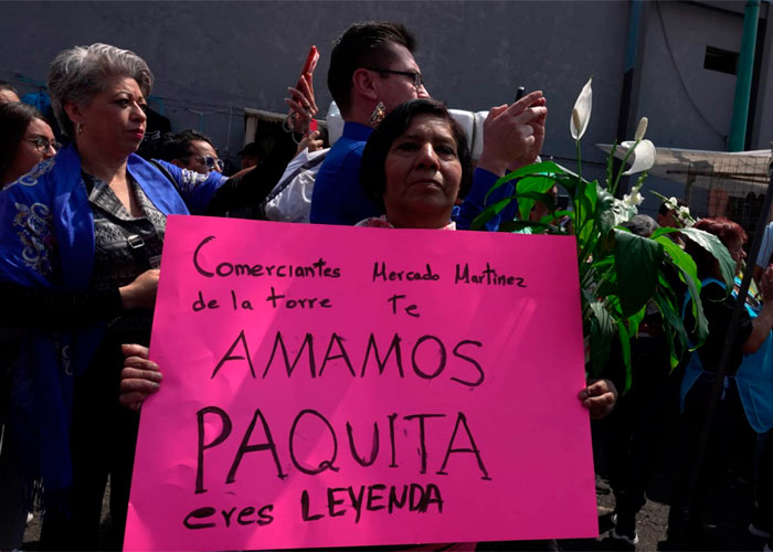 Fans despiden a Paquita la del Barrio en la CdMx