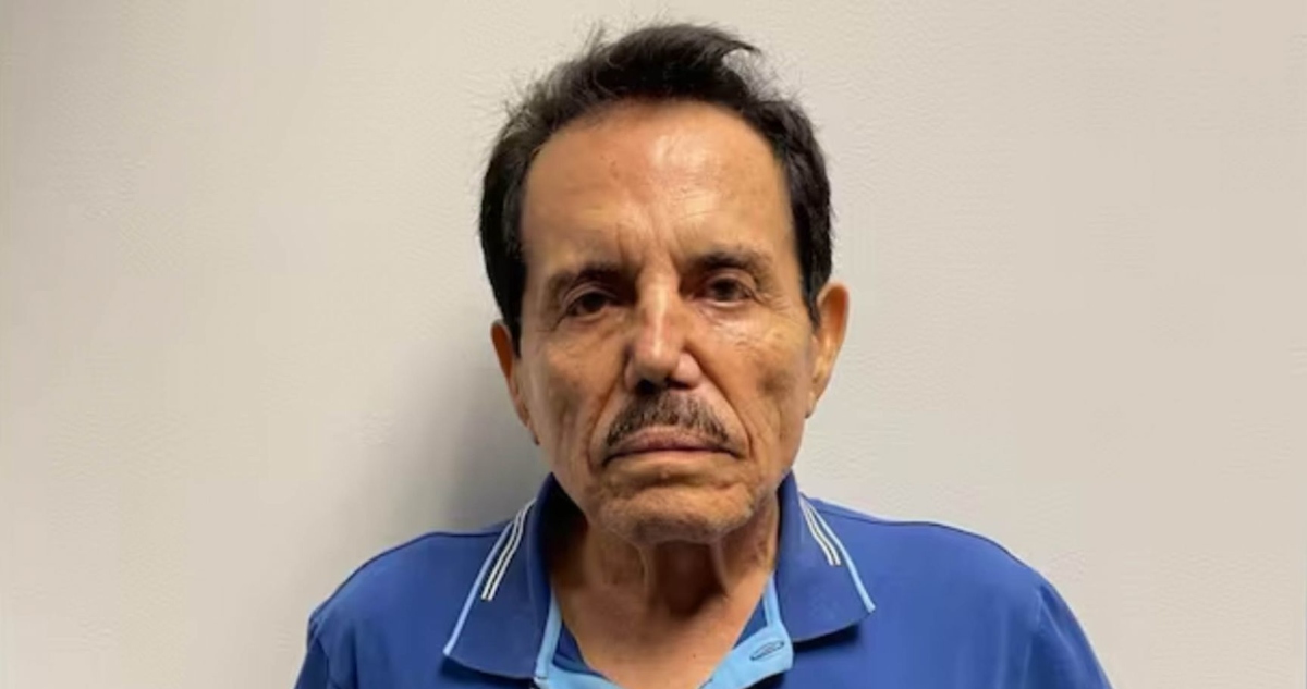 Alejando Gertz Manero dijo esta mañana que la carta de Ismael “El Mayo” Zambada pide que México le asista en el proceso de extradición desde Estados Unidos, pero el Fiscal General de la República recordó que es una obligación del Estado mexicano acompañar a un detenido en el extranjero y solicitar que sea enviado a territorio nacional si acá tiene pendientes con la justicia.