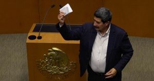 Javier Corral: ‘el que no llora, no mama’.