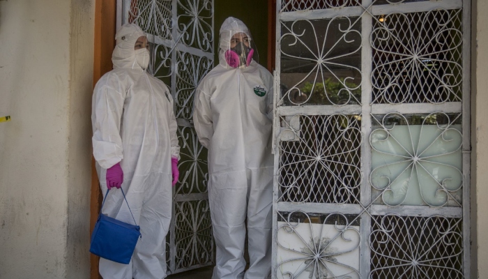 Dan de alta a dos migrantes mexicanos que fueron atendidos en albergue Covid-19