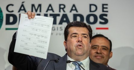 Pedro Haces se deslindó de su propia iniciativa sobre cobranza delegada. Foto: Andrea Murcia, Cuartoscuro