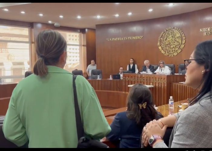 Rosalinda Ávalos en el Congreso de San Luis Potosí. 