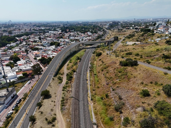 Tren México-Querétaro estará listo en 2028.