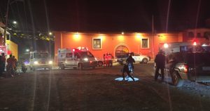 Comando armado irrumpe en cancha de Salamanca y asesina a siete; hay varios heridos.