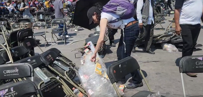 Recolección de basura tras la Asamblea Informativa de Claudia Sheinbaum.