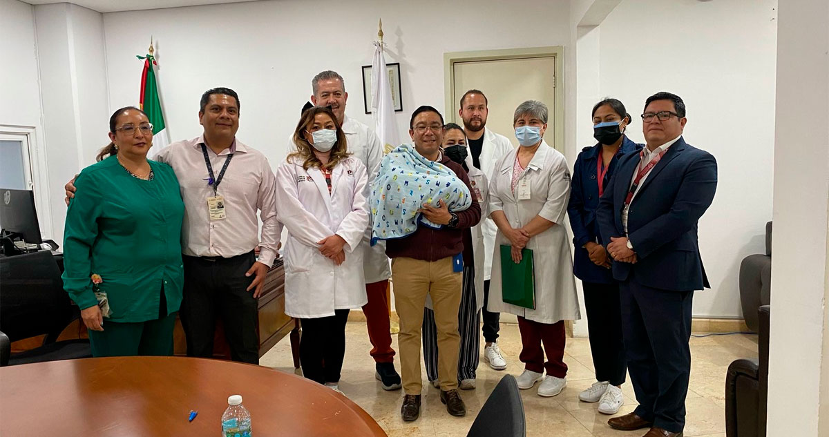 El bebé que fue abandonado en Tultitlán, Estado de México (Edomex), por fin salió del hospital.