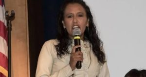 Jeanette Vizguerra-Ramírez activista mexicana que por años ha luchado en defensa de los derechos de los migrantes que viven en Estados Unidos, fue detenida el pasado lunes 17 de marzo por el Servicio de Inmigración y Control de Aduanas (ICE, por las siglas en inglés) en Aurora, Colorado.