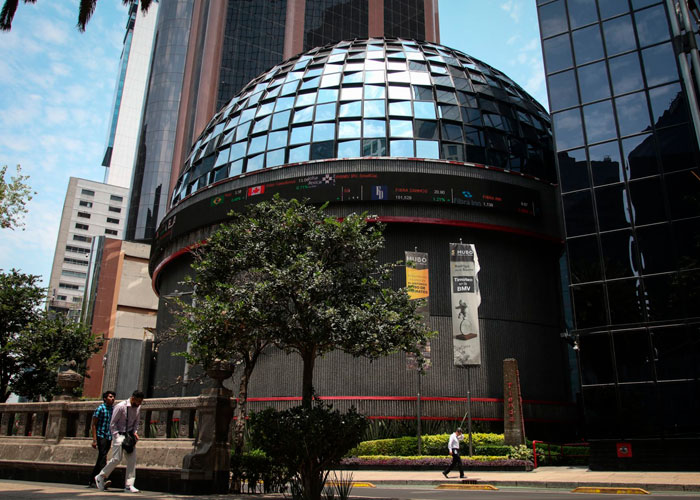 Mercados de Estados Unidos registran fuertes caídas por la incertidumbre provocada por Trump