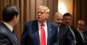 Trump cesará fondos a escuelas con "protestas ilegales"