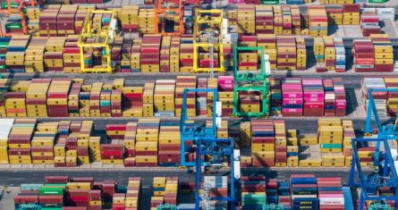 China y Europa elevan aranceles a EU.