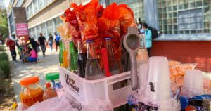 Universidades a favor y contra chatarra.