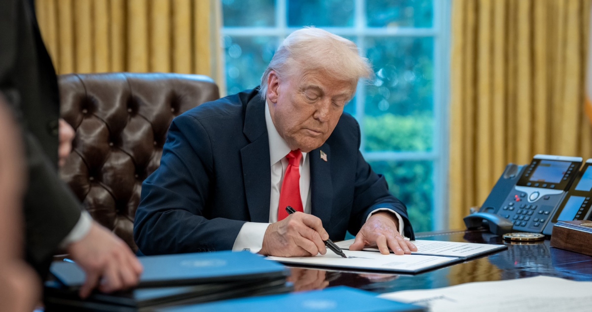 La Casa Blanca confirmó esta mañana que los próximos aranceles dictados por el Presidente Donald Trump se anunciarán mañana y que entrarán en vigor inmediatamente después de ser revelados.