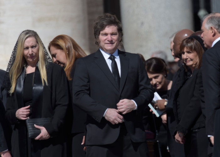 Milei en el funeral del Papa