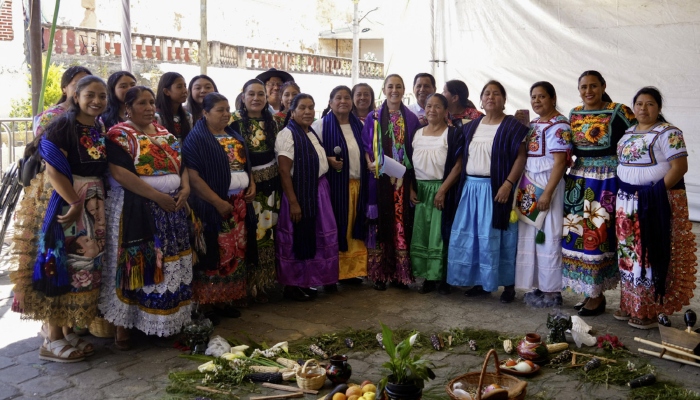 La Presidenta Claudia Sheinbaum Pardo en la comunidad purépecha.