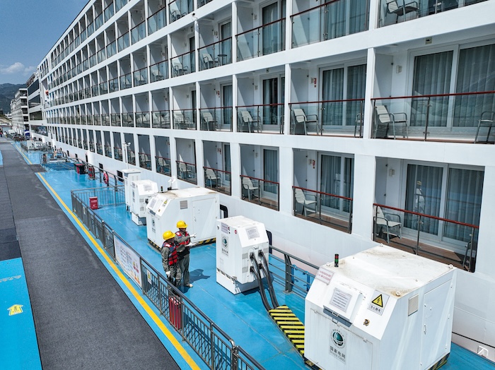 Una portavoz del Ministerio de Asuntos Exteriores chino publicó en X imágenes de 1953 de Mao Zedong prometiendo luchar hasta el final contra las fuerzas lideradas por Estados Unidos en la Guerra de Corea. “Somos chinos”, escribió.