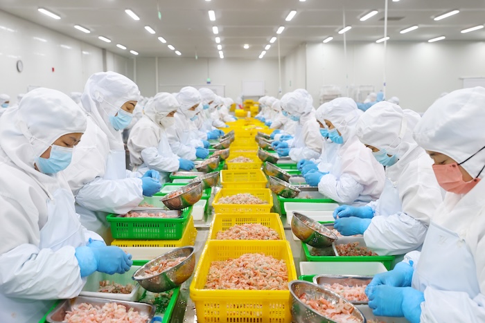 Una portavoz del Ministerio de Asuntos Exteriores chino publicó en X imágenes de 1953 de Mao Zedong prometiendo luchar hasta el final contra las fuerzas lideradas por Estados Unidos en la Guerra de Corea. “Somos chinos”, escribió.