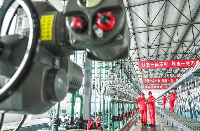 Una portavoz del Ministerio de Asuntos Exteriores chino publicó en X imágenes de 1953 de Mao Zedong prometiendo luchar hasta el final contra las fuerzas lideradas por Estados Unidos en la Guerra de Corea. “Somos chinos”, escribió.