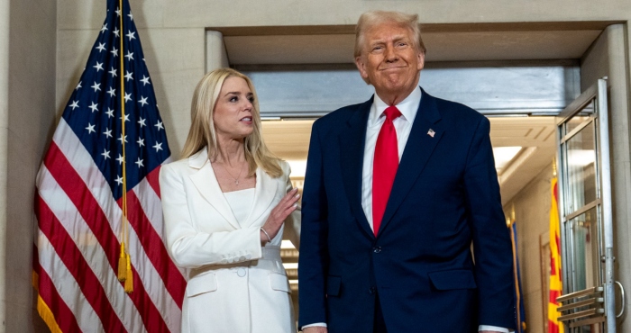 Trump sube aranceles a China al 125%.