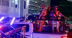 Cinco personas son halladas descuartizadas en auto en Acapulco