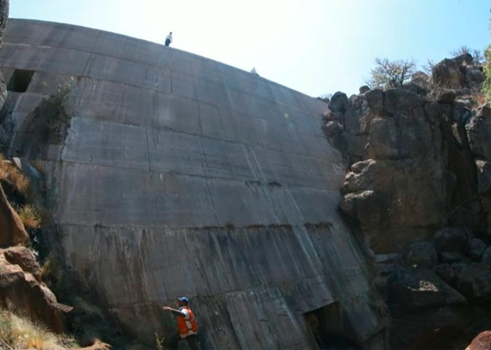 Conagua recupera agua en rancho que le fue devuelto a César Duarte