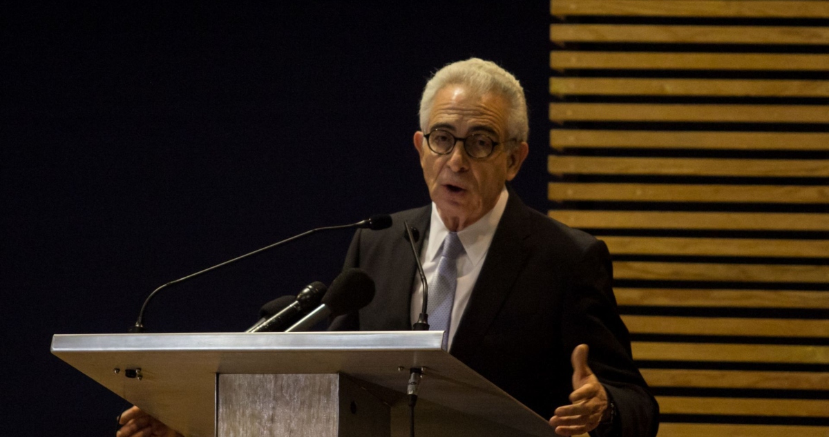 Historia de corrupción, cinismo, hipocresía y desvergüenza.