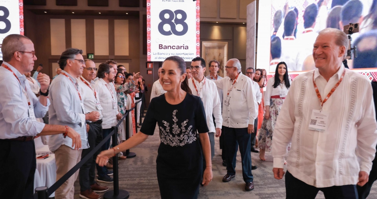 Sheinbaum exige a bancos más créditos para mexicanos. Se debe crear bienestar, dice.