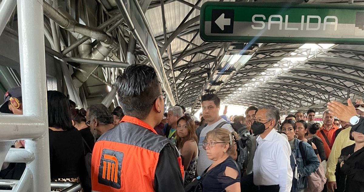 El Metro CdMx suspende servicio en dos estaciones de la Línea B por revisión de vías.