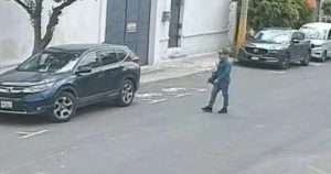 A nueve días de haberse reactivado el programa. Foto: X @SSC_Pue“Estaciónate Aquí”, se robaron otra camioneta Honda estacionada en los parquímetros de la ciudad de Puebla, sumando dos atracos.